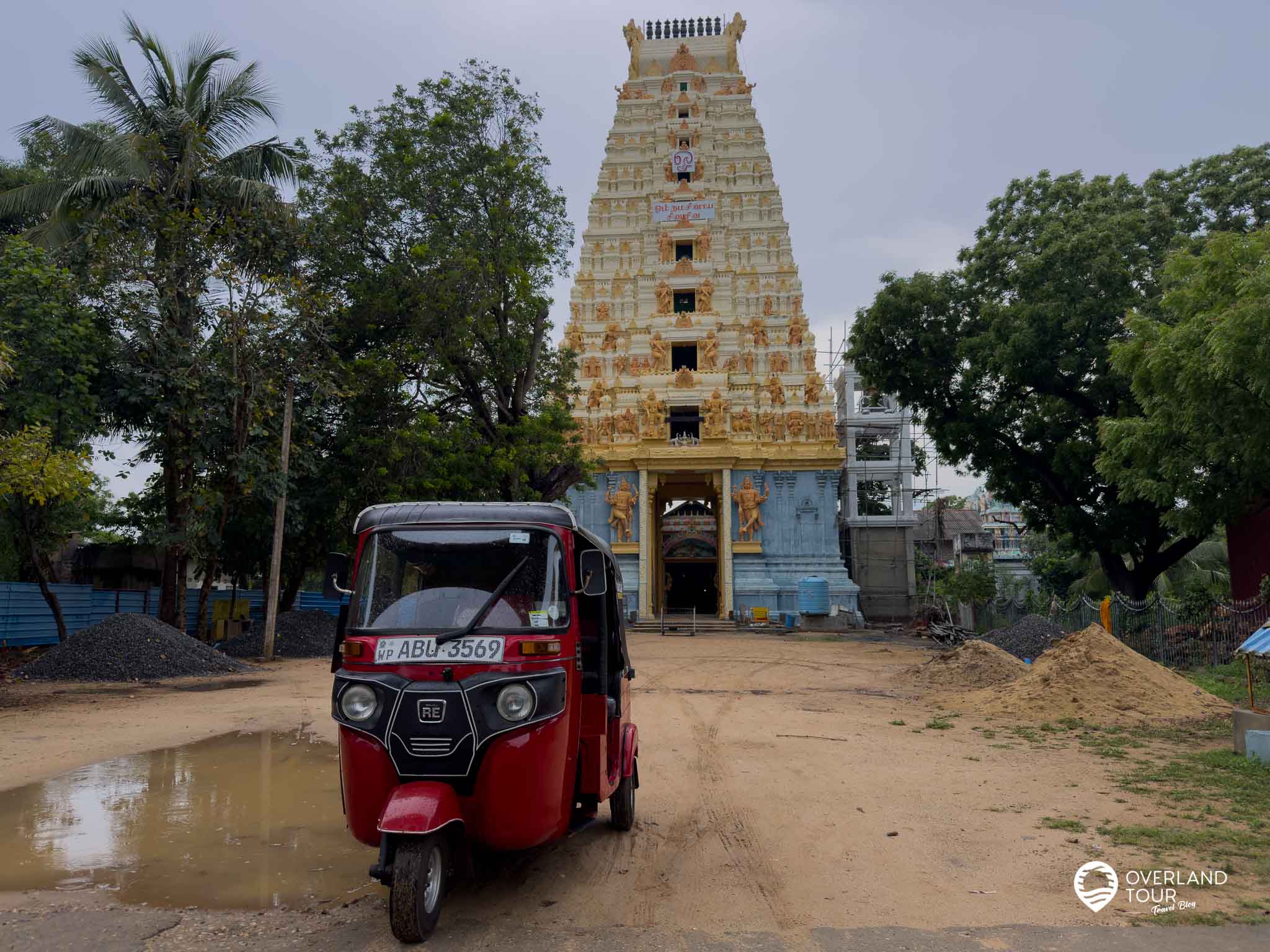 Entdecke Jaffnas Sehenswürdigkeiten per Tuk-Tuk Naguleswaram Tempel