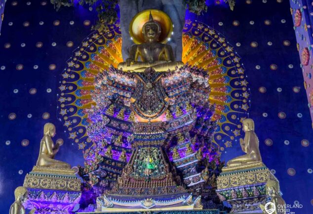 Dein Purple Temple Adventure: Ayutthayas lila Meisterwerk & Geheimtipp