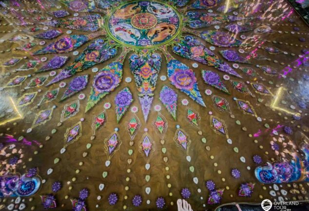 Dein Purple Temple Adventure: Ayutthayas lila Meisterwerk & Geheimtipp