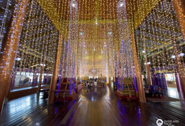 Dein Purple Temple Adventure: Ayutthayas lila Meisterwerk & Geheimtipp