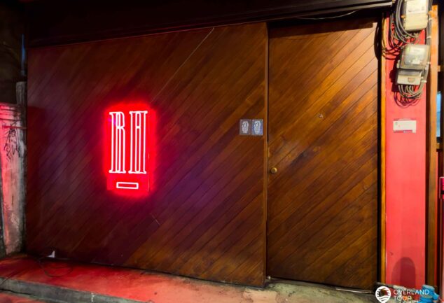 Bangkok bei Nacht: Dein Cocktail-Abenteuer beginnt in den Secret Hidden Speakeasie Bars!