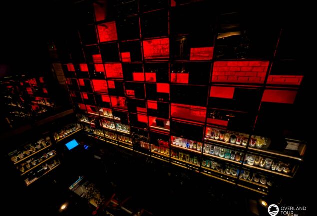 Bangkok bei Nacht: Dein Cocktail-Abenteuer beginnt in den Secret Hidden Speakeasie Bars!