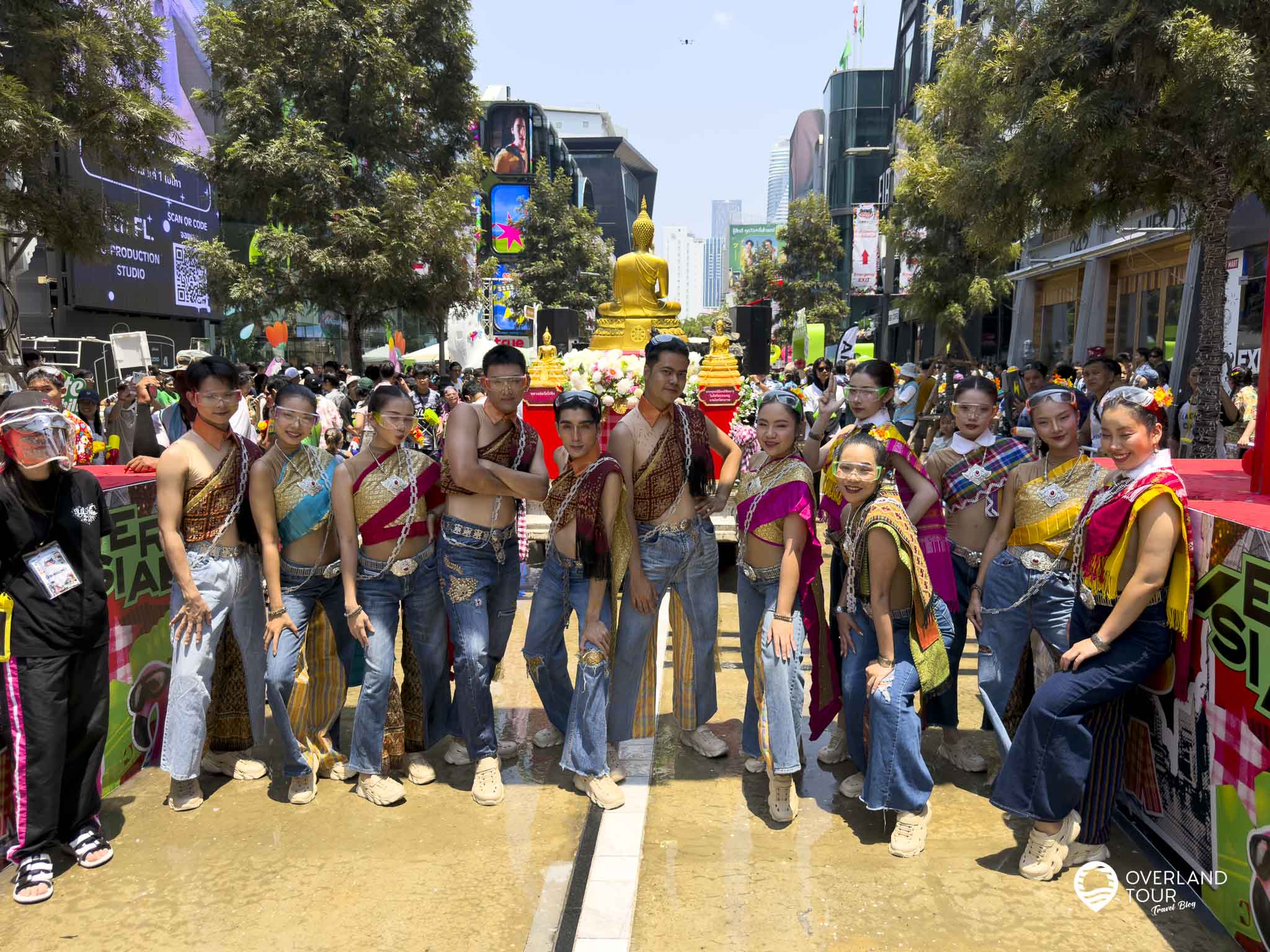 Songkran in Bangkok: Dein Guide zur größten Wasserschlacht Songkran @Siam - Mega Spaß für alle